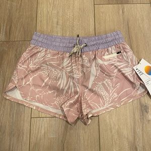 NWT - Vuori Clementine Short - Small